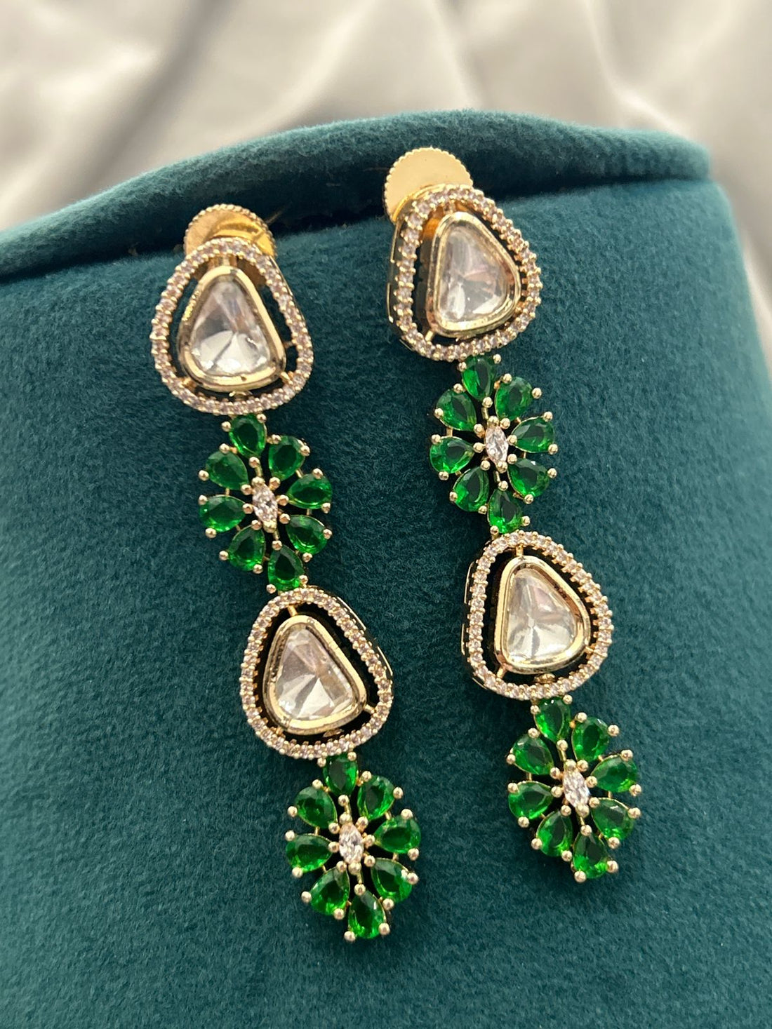 Emerald Green Kundan Necklace Set – Gold Finish with American Diamonds