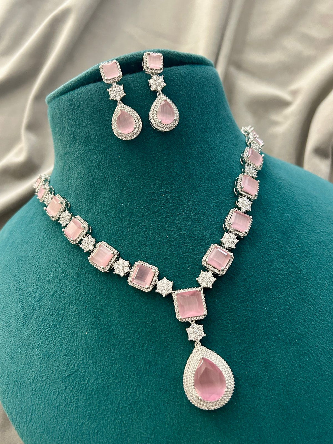 Elegant Pink Stone Diamond Look Necklace Set