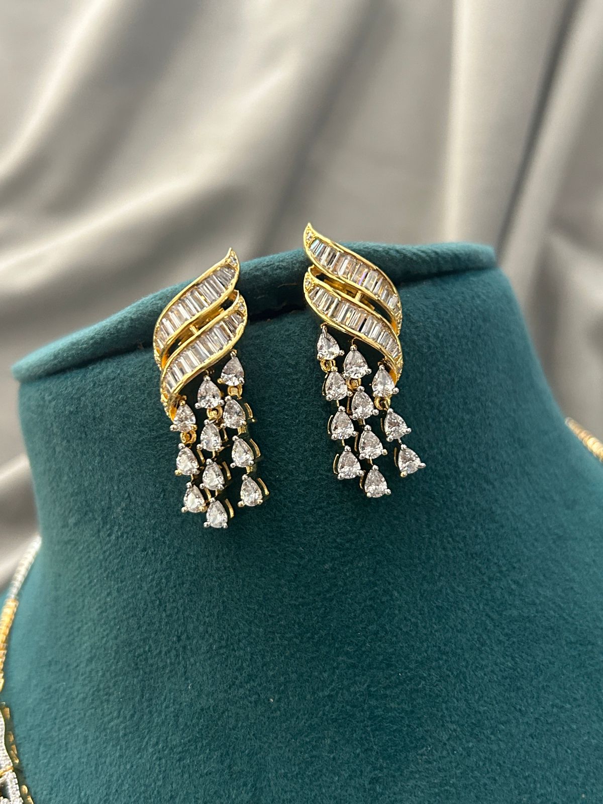 Gold Leaf Baguette Diamond Look Necklace Set