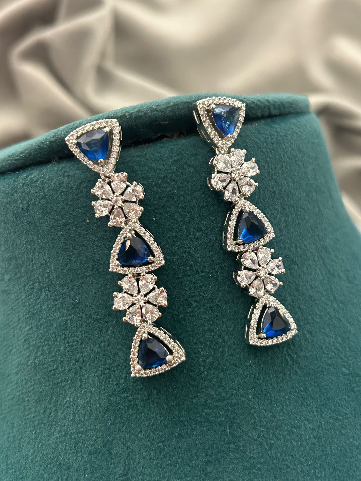 Royal Sapphire Diamond Look Necklace Set