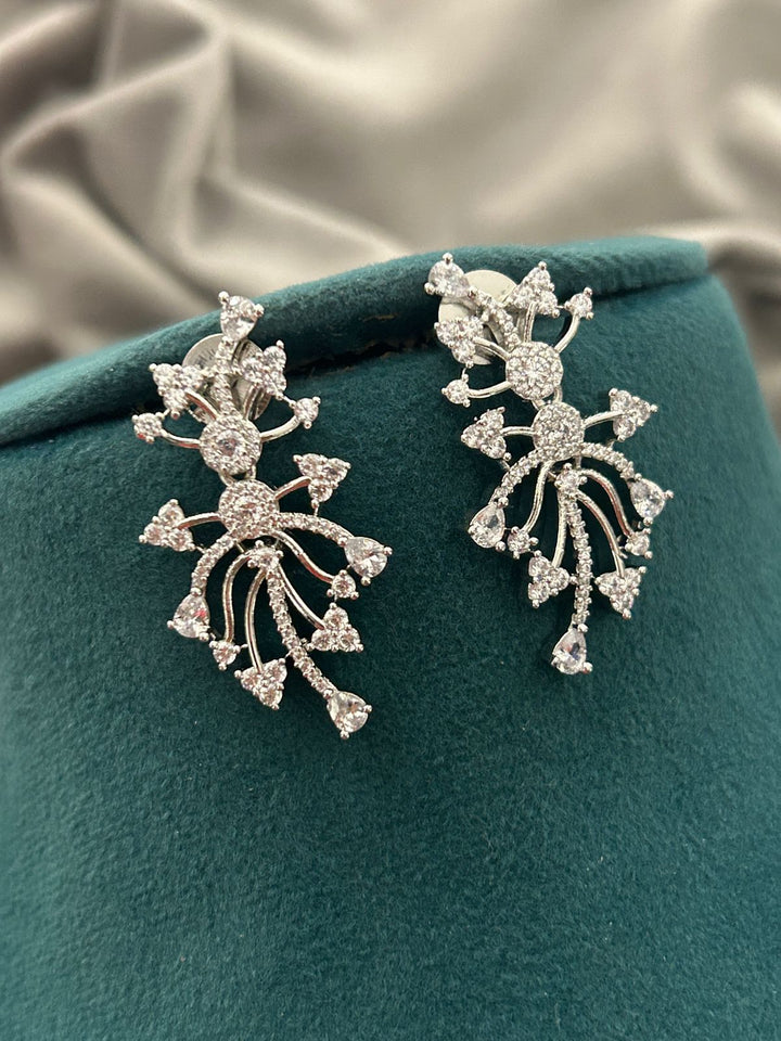 Graceful Diamond Vine Necklace Set