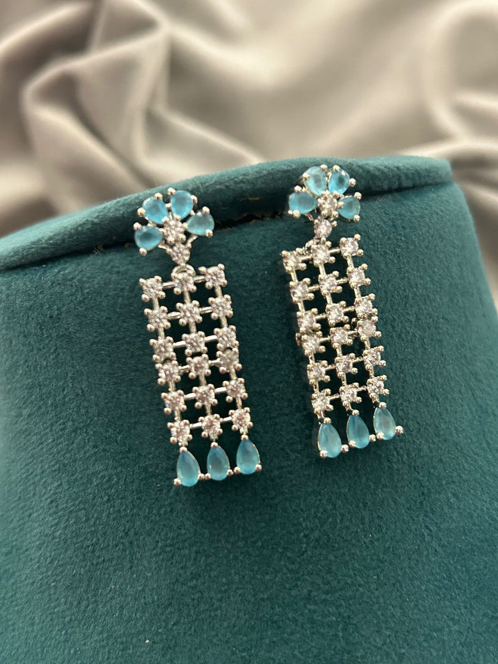 Aqua Bloom Diamond Look Necklace Set