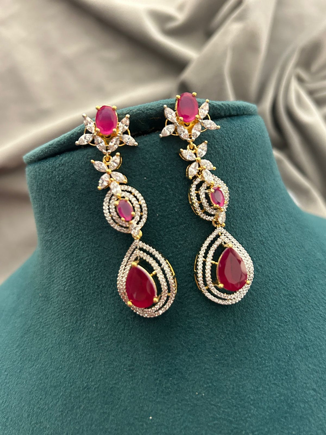 Ruby Radiance Diamond Look Necklace Set