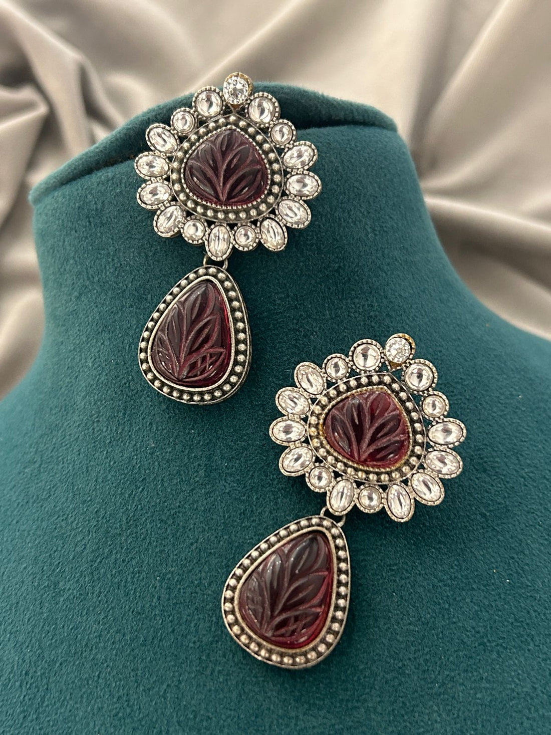 Royal Maroon Carved Stone Kundan Necklace Set