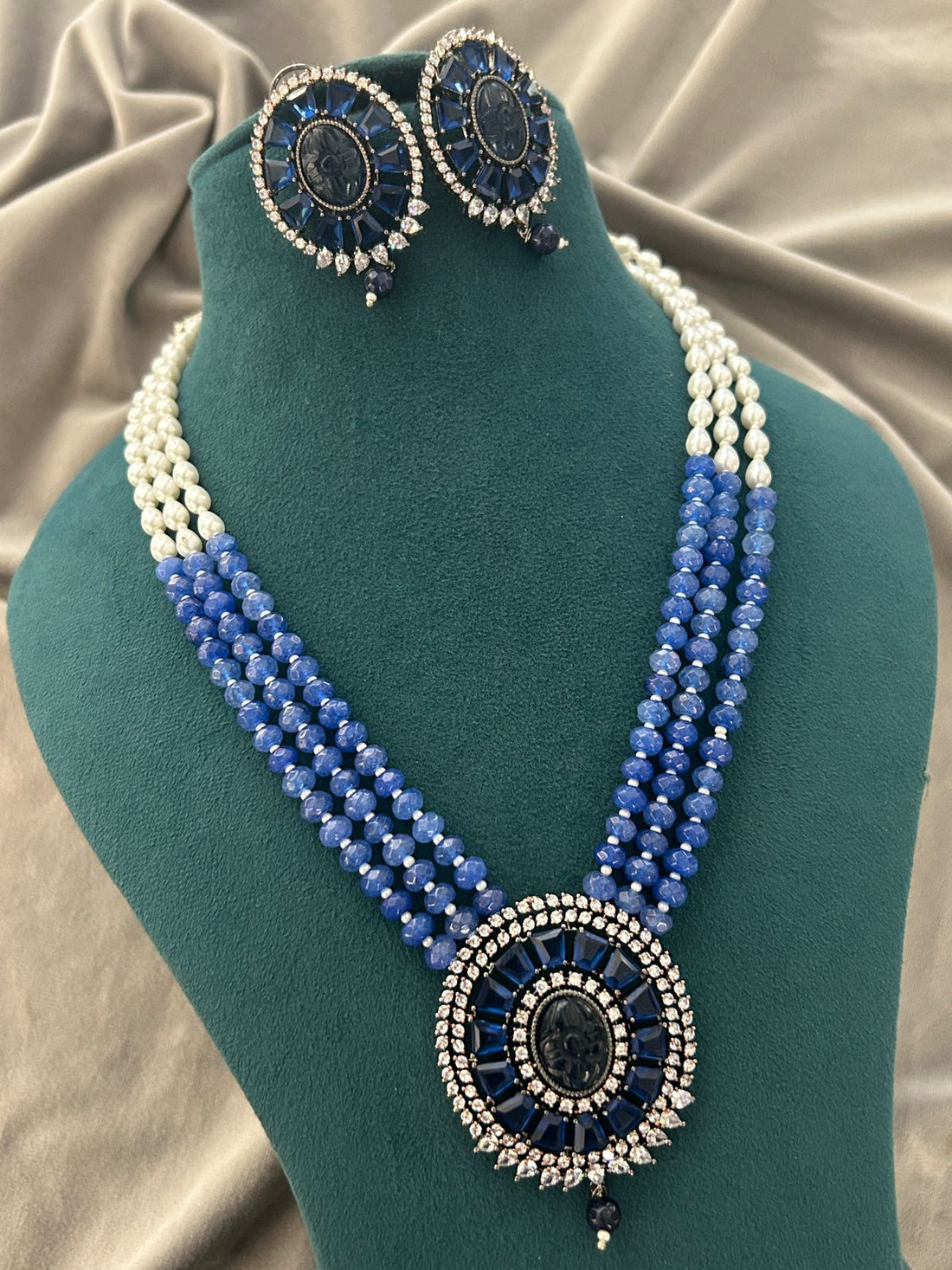 Royal Blue Carved Stone Beaded Necklace Set