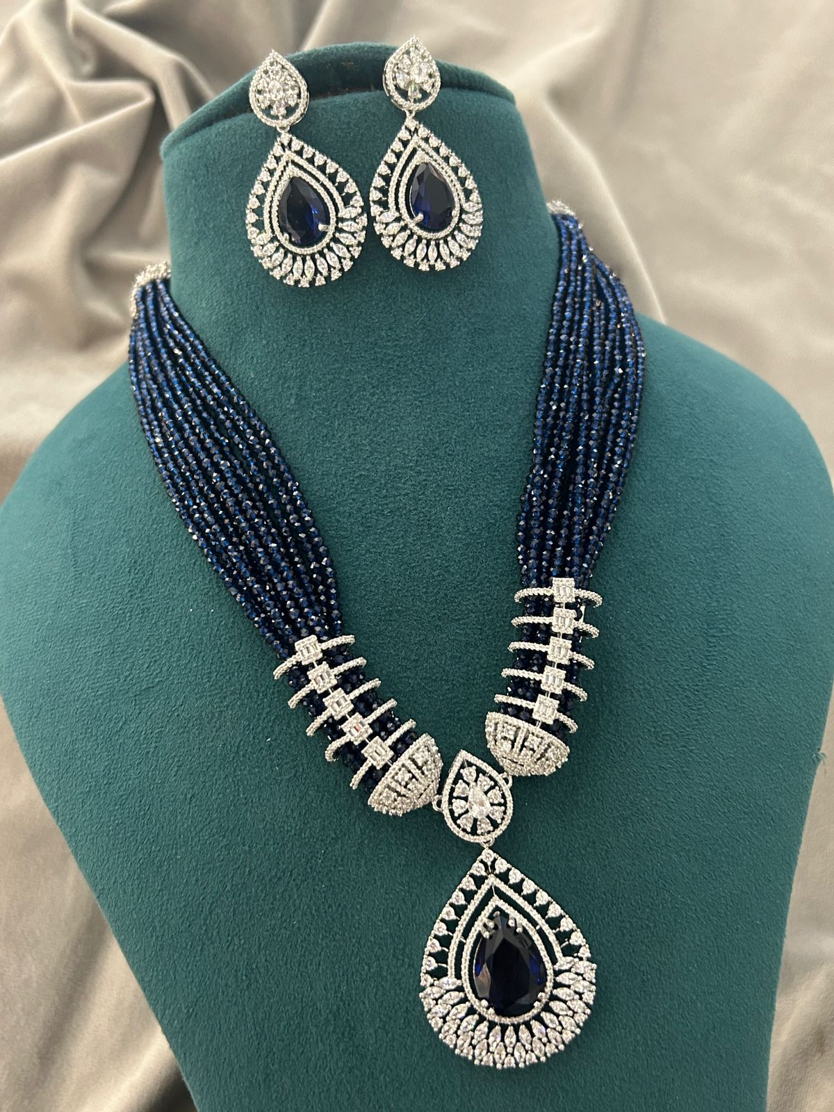 Midnight Blue Diamond Cut Necklace Set
