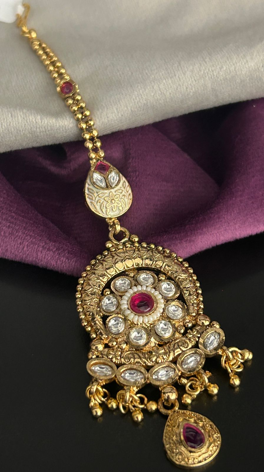 Antique Ruby Kundan Maang Tikka with Pearl Detailing