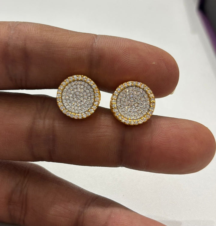 Round Full AD Diamond Pendant Set in Gold Finish