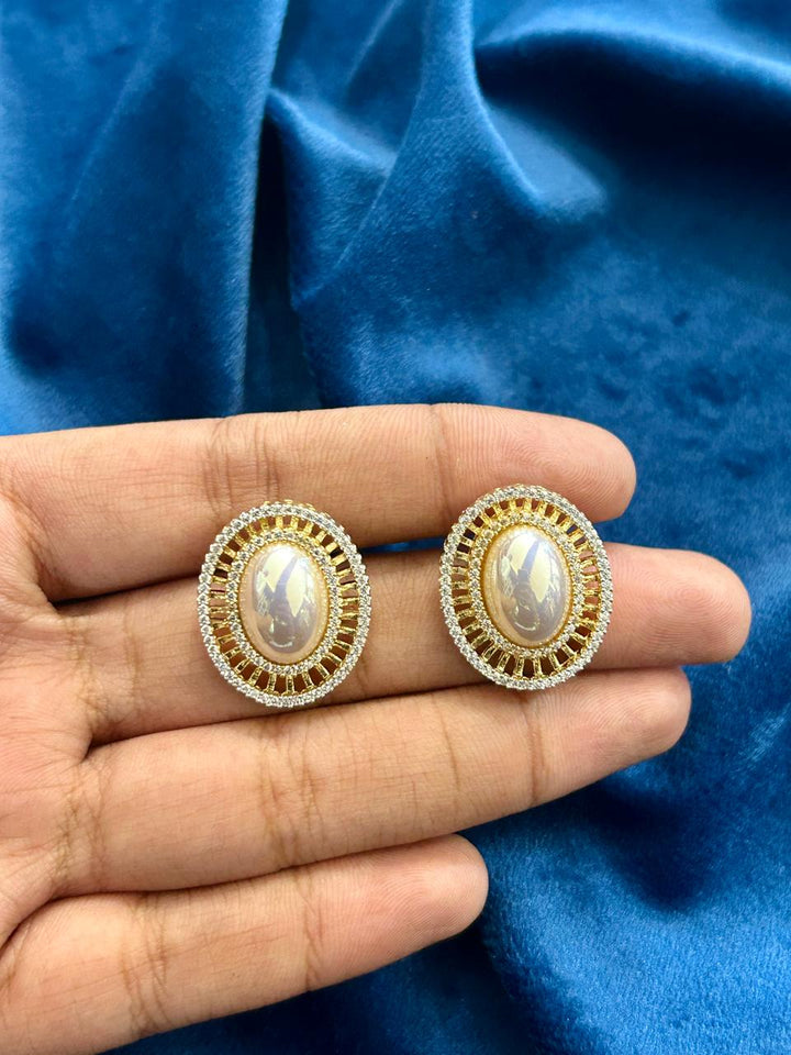 Elegant Gold Finish Oval Stone Pendant Set with Earrings Premium Daily & Festive Jewellery