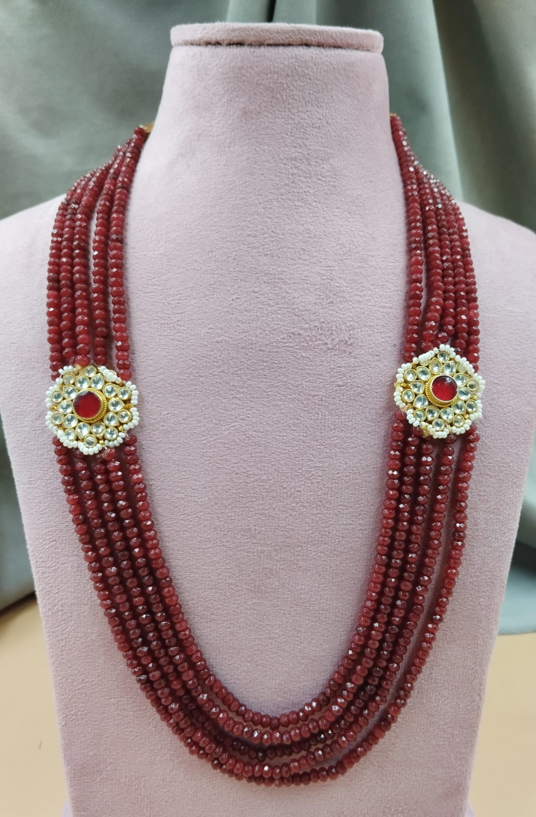 20-Inch Maroon Faceted Beads Mala with Dual Red Kundan Side Brooches