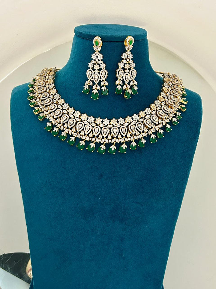 Emerald Teardrop Diamond Choker Necklace Set with Long Earrings