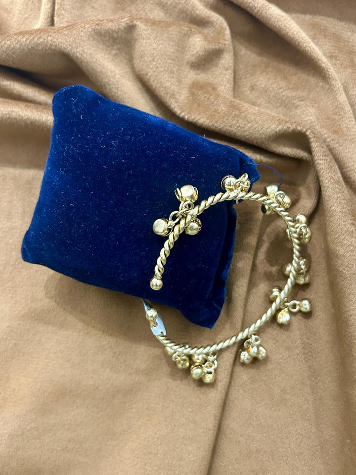 Traditional Gold-Tone Twisted Kada with Ghungroo Charms Ethnic Women’s Bangle