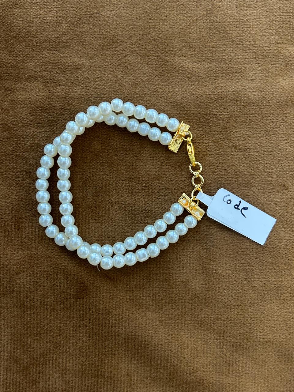 Double Layer Classic Pearl Bracelet Elegant White Pearls with Gold Clasp