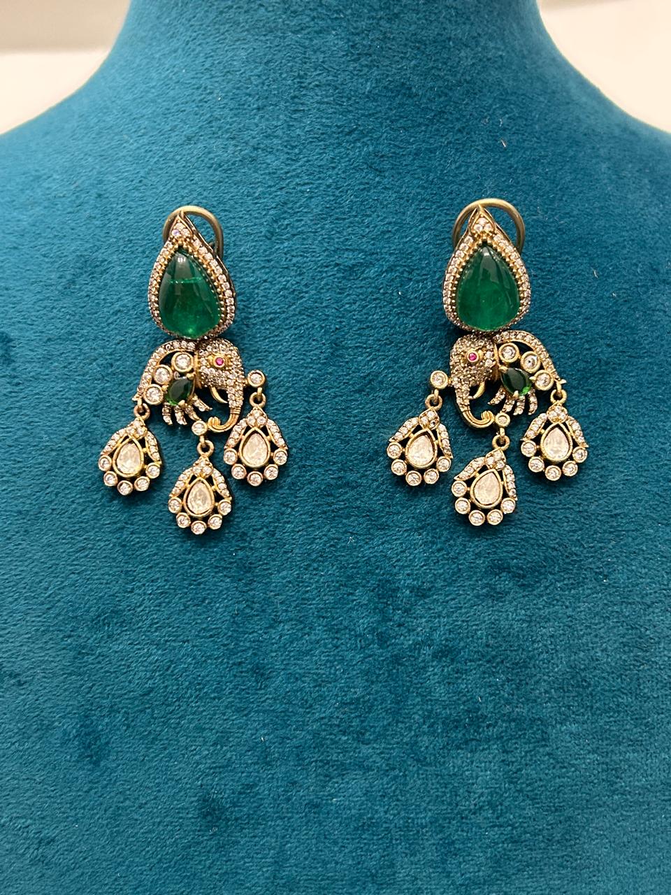 Bridal Emerald Green Kundan Heavy Necklace Set