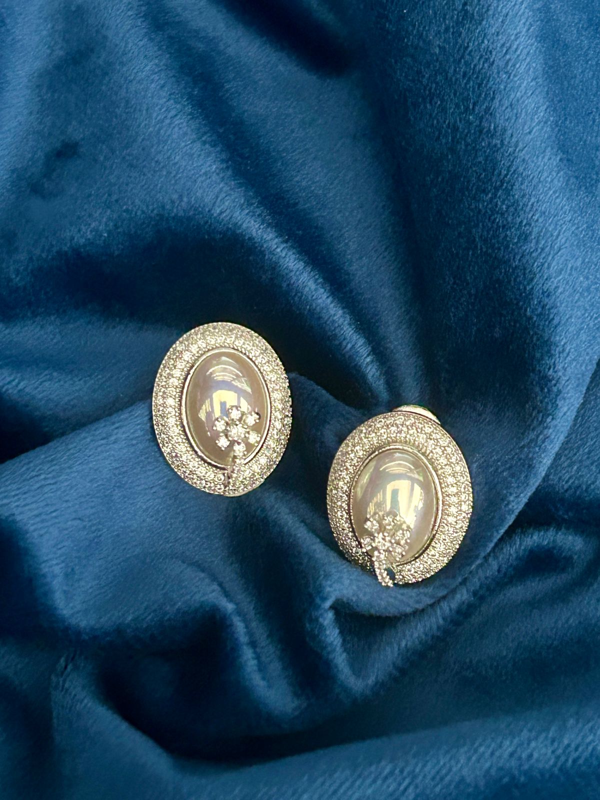 Elegant White Stone Stud Earrings with Floral Diamond Motif