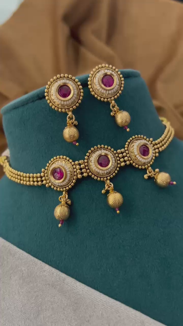 Round Antique Gold Choker Set with Ruby Center & Hanging Beads