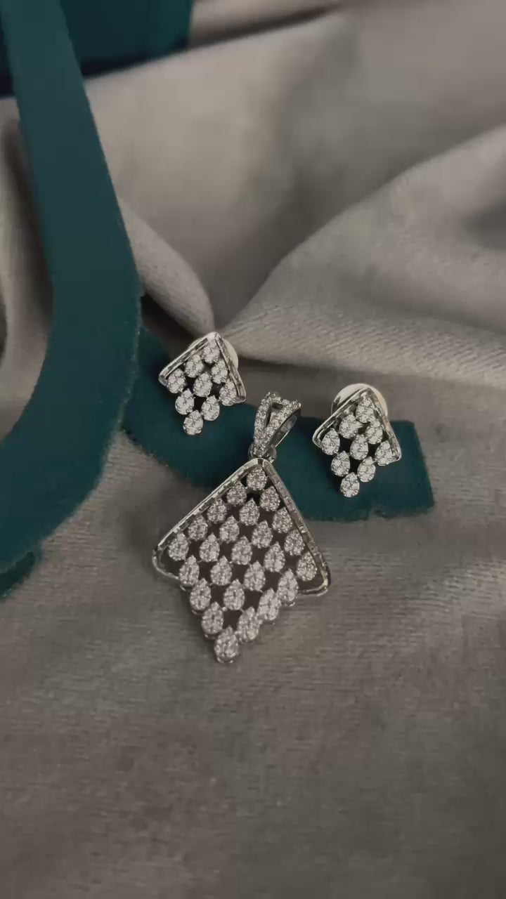 Silver Teardrop Cluster Pendant Set