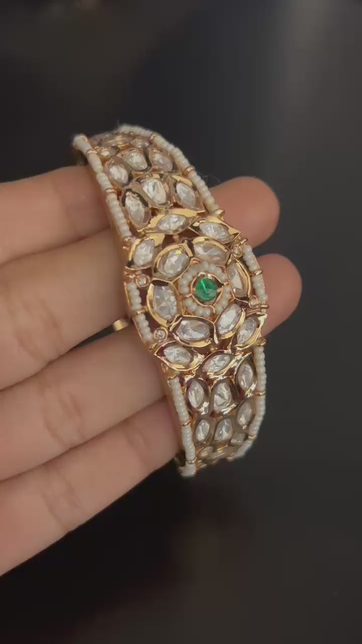 Royal Kundan Pearl Bangle with Emerald Centerpiece