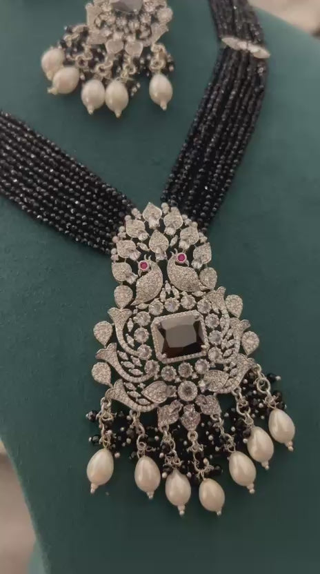 Black Beads & Diamond Look Necklace Set with Pearls – Bridal Party Wear Jewellery