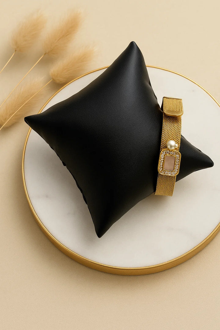 Chic Gold Mesh Bracelet with Stone & Pearl Detailing Modern Designer Style